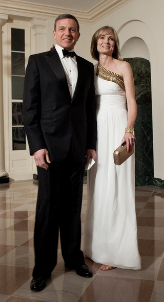 Illustration for article titled When Going To A White House State Dinner, Show Some Leg